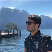 Sono un insegnante di lingua inglese, ho delle esperienze per quasi un anno a insegnare inglese in Padova e sono disponibile per questo estate se a qualcuno interessa